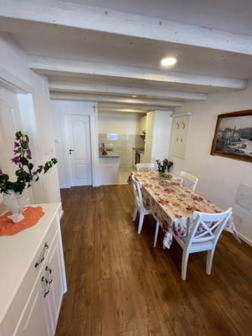 Apartment Concetta Cres Kültér fotó